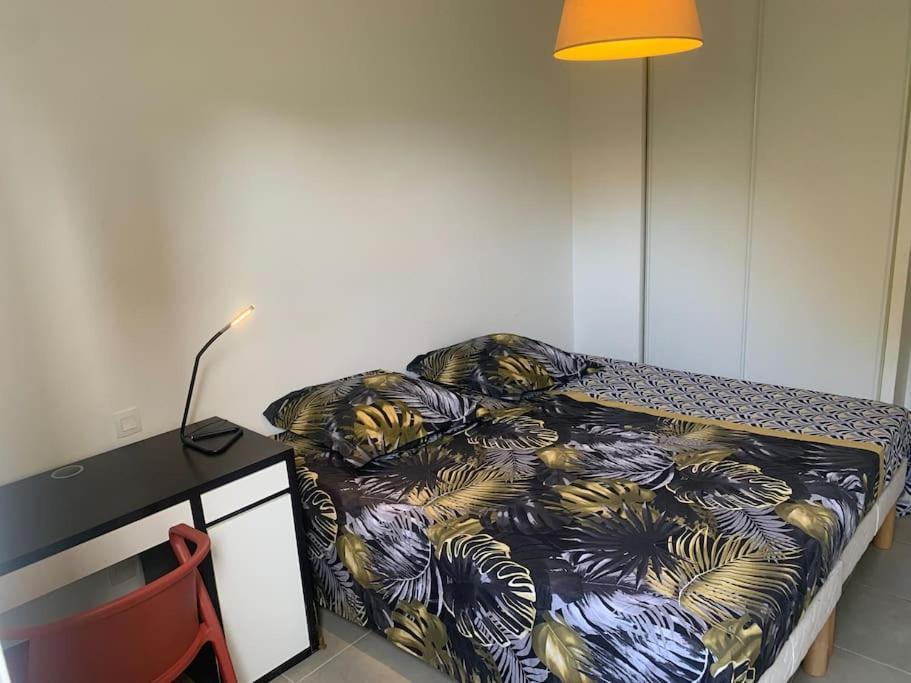 Appart T3 Jardin 1 Km La Plage ! Marselha Exterior foto